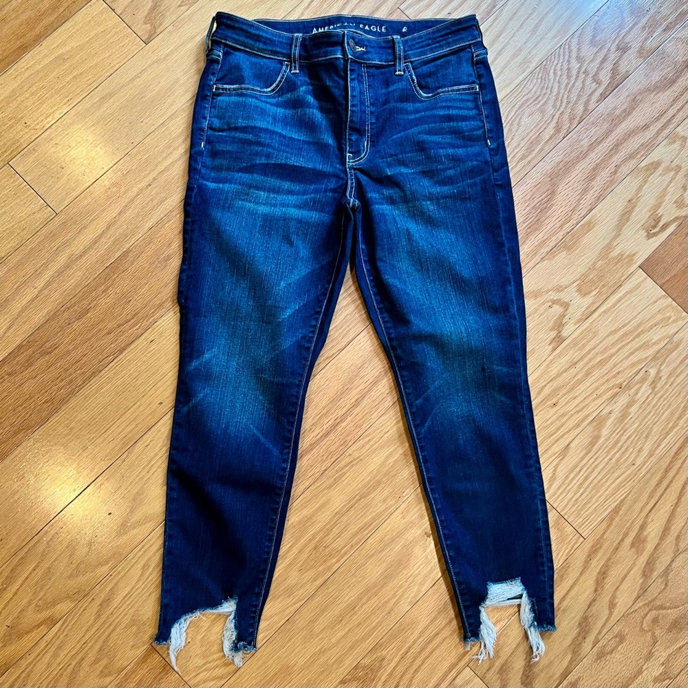 American Eagle Outfitters Cropped Hi-Rise Jeggings w/Frayed Hem- Size 14